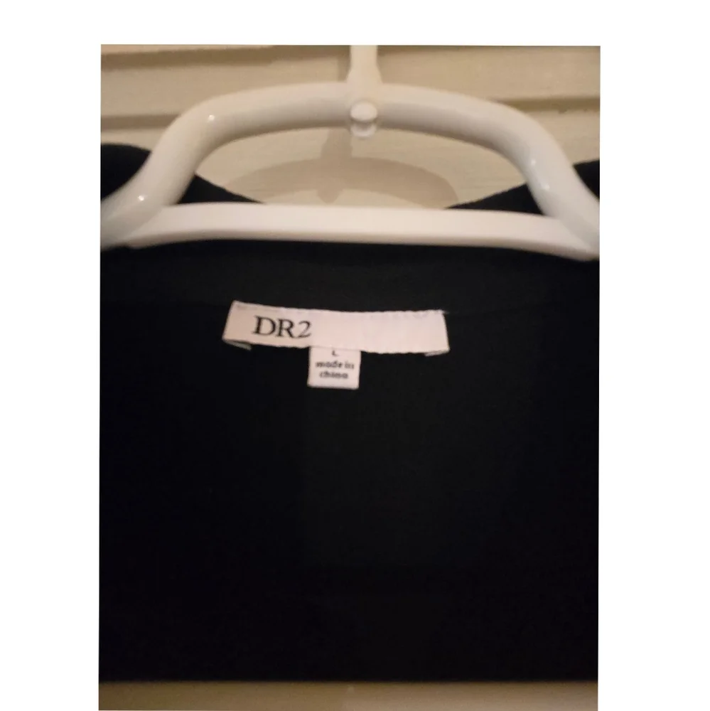 DR2 Sheer Sleeveless Tunic Button Down - Picture 4 of 5